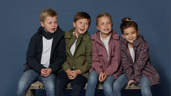 Hvad er softshell og hvorfor vælge softshell som overtøj til dit barn? - byLINDGREN.dk