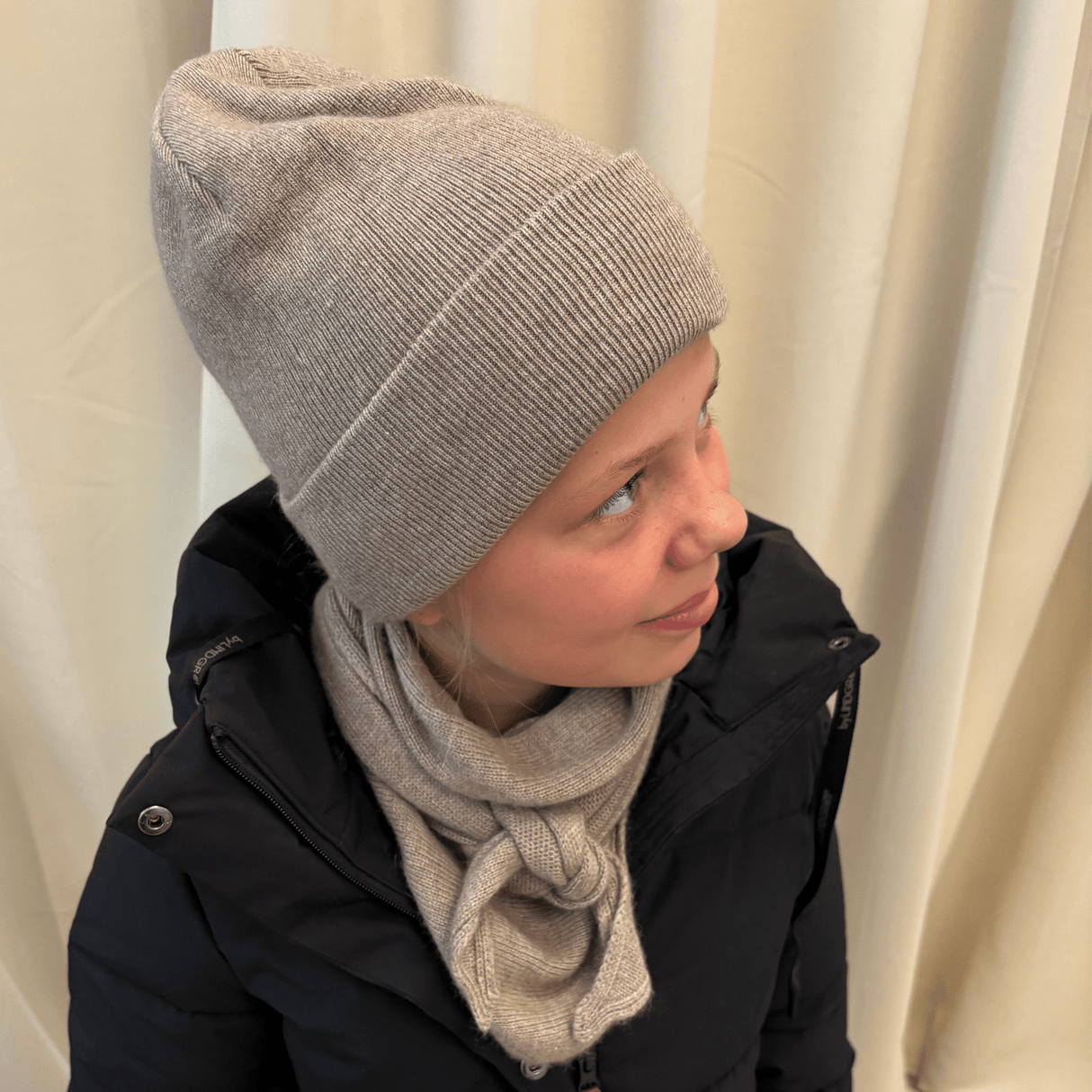 Strikket Hue - Truffle Beige