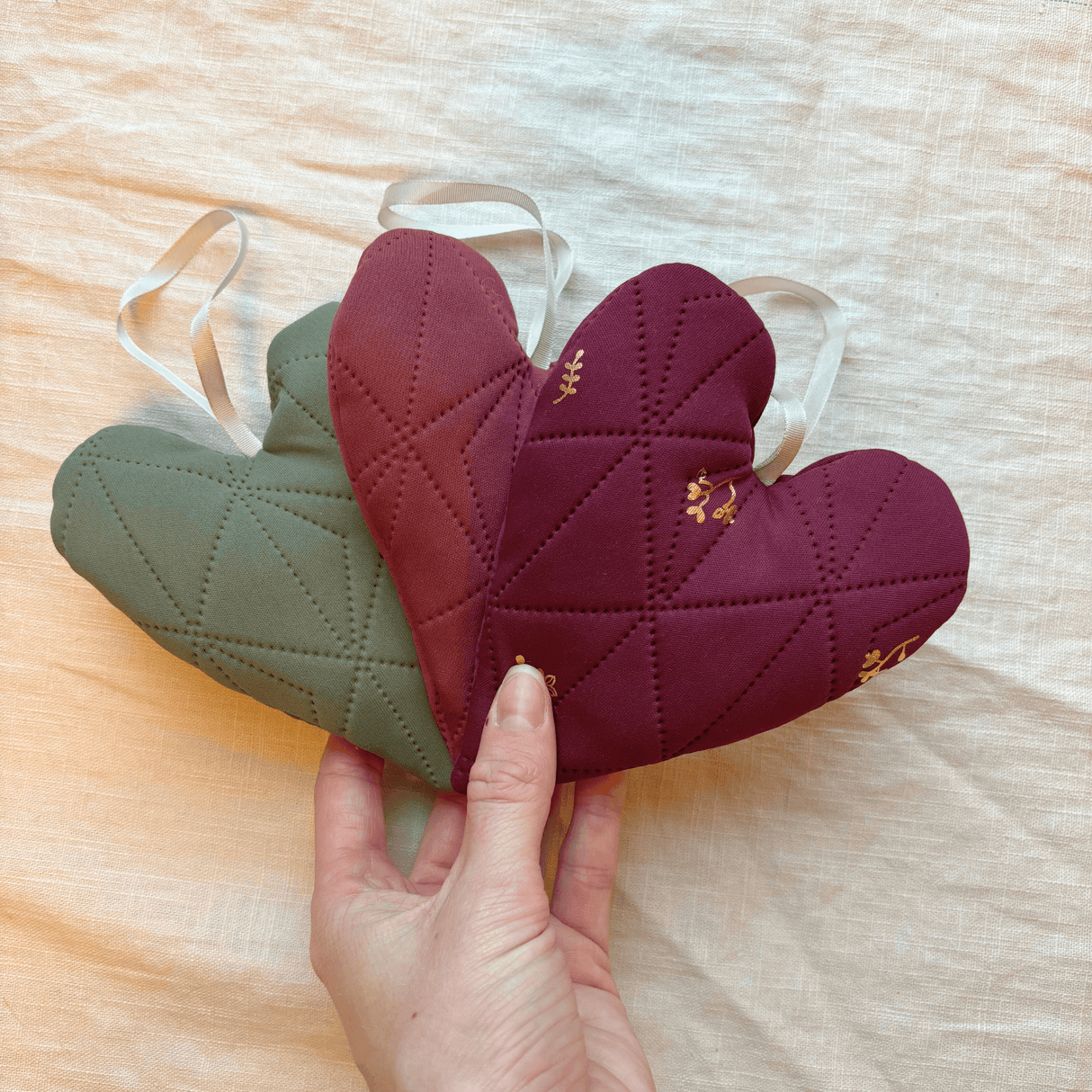 Julehjerte - Pink Shadow w. Gold AOP