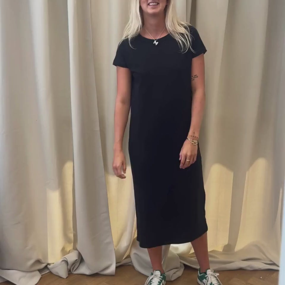 Mrs. Thilde T-Shirt Kjole - Black
