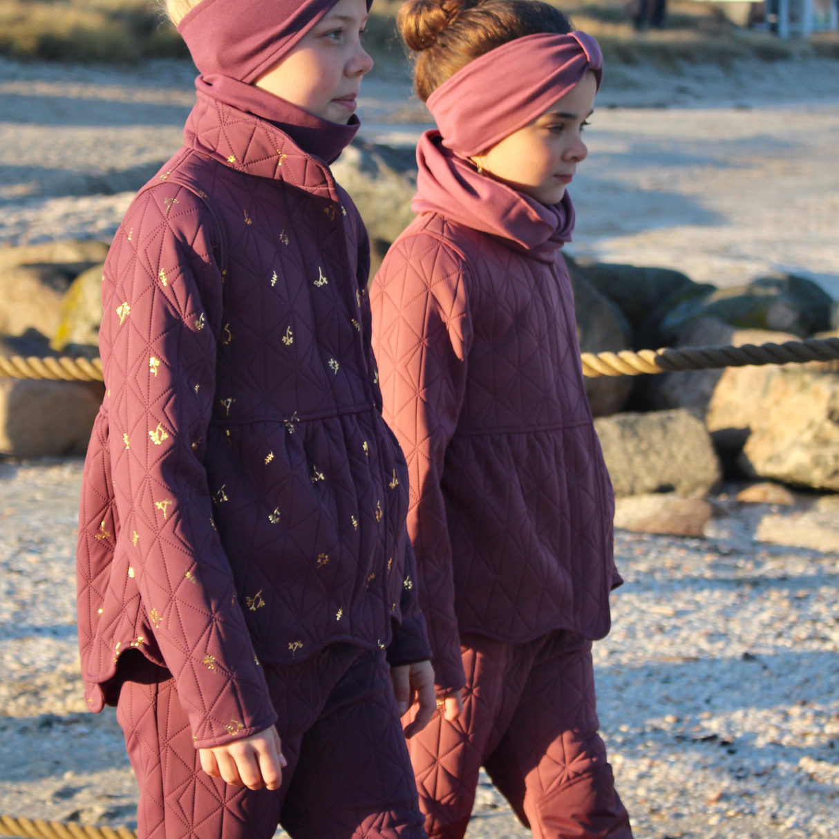 byLINDGREN Alma Termojakke Thermo Wear Violet Flower w. Rose Gold AOP